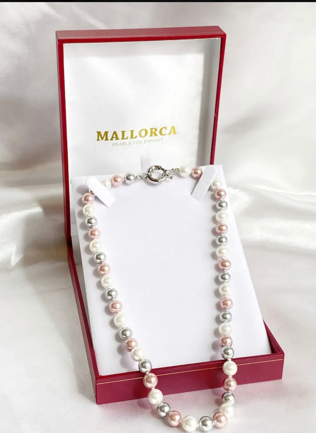 Collar de Perlas Mallorca Multicolor en estuche rojo