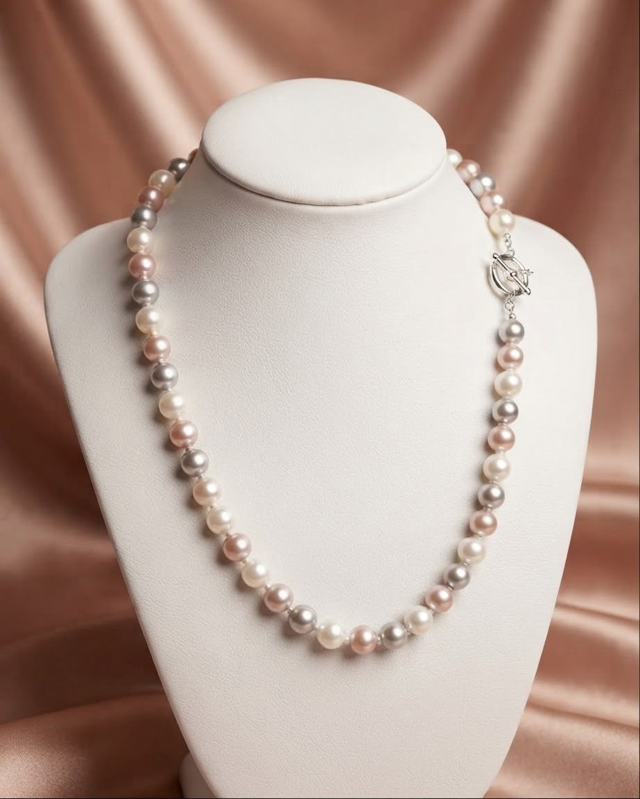 Collar de Perlas Mallorca Multicolor en busto
