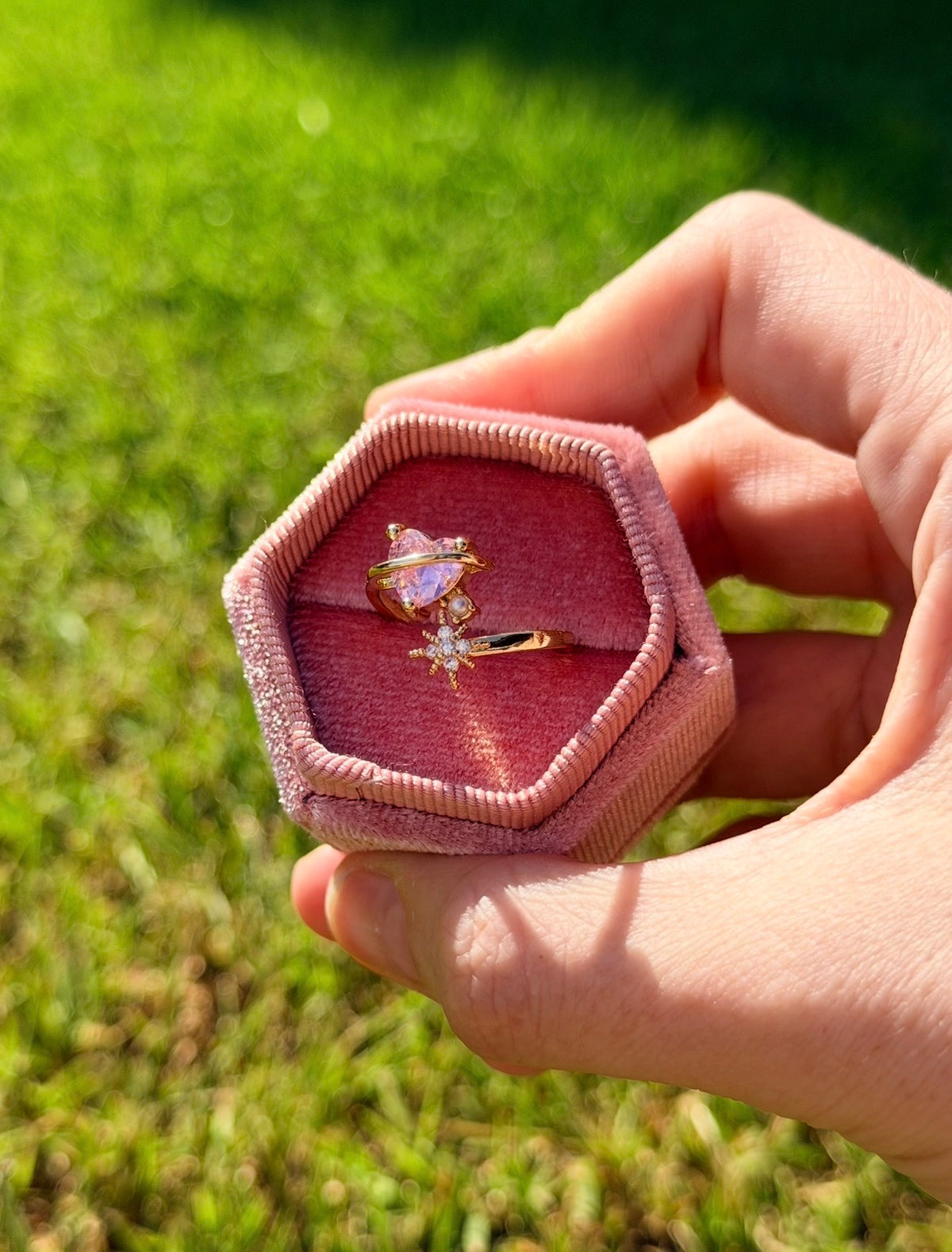 Anillo Celestial Corazón Rosa Francia en estuche