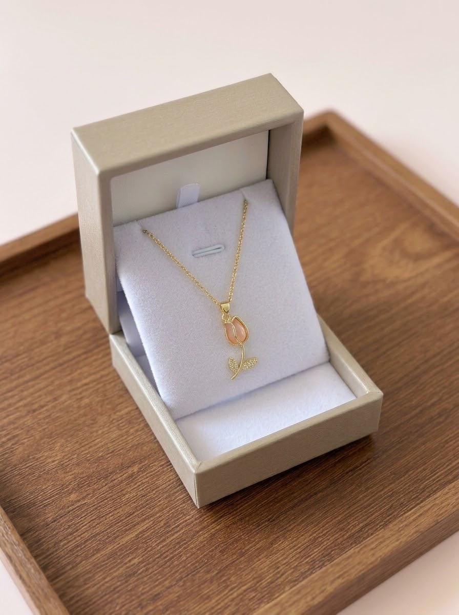 Collar Tulipán Enchapado en Oro 18 K