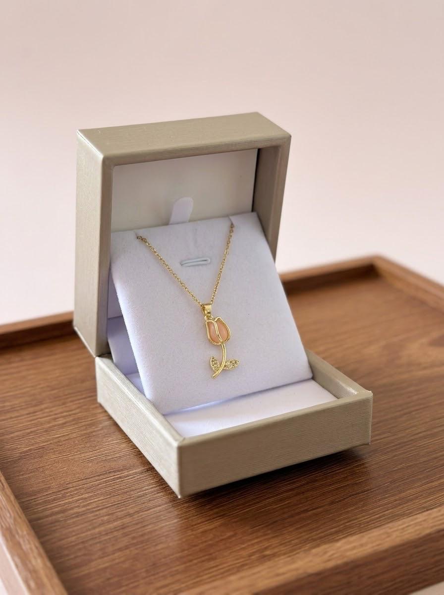 Collar Tulipán Enchapado en Oro 18 K